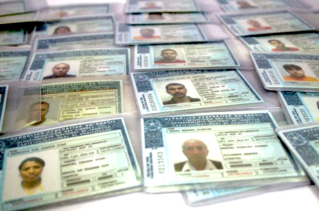 CNH ganha novo visual e mais itens de segurança a partir de janeiro