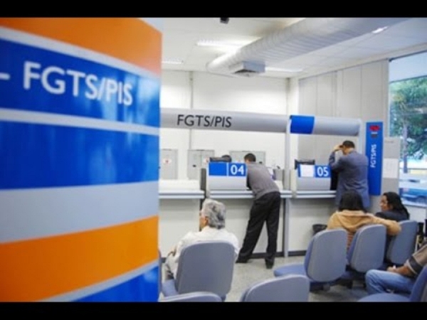 PIS/Pasep: mais de 900 mil pessoas podem sacar abono salarial de 2014 até dia 29