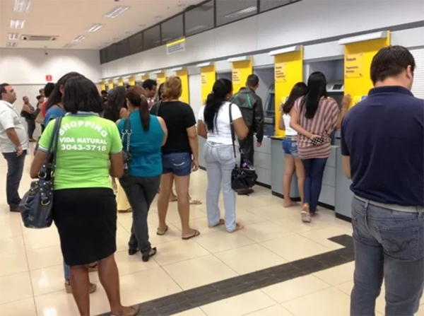 Agências da Caixa abrirão uma hora mais cedo segunda e terça-feira