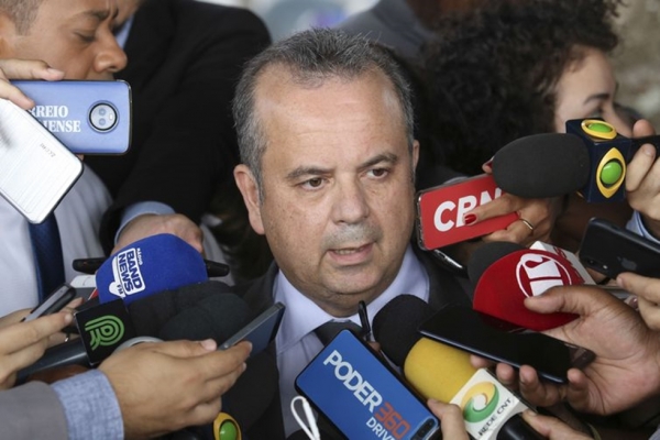 Governo propõe idade mínima de 65 anos para homens e 62 para mulheres