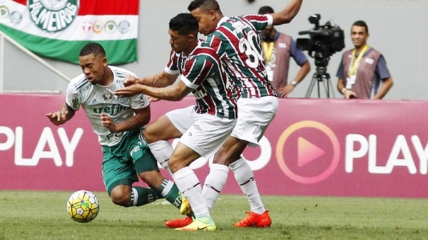 No retorno de Jesus, Palmeiras vence Flu em Brasília e se isola na liderança
