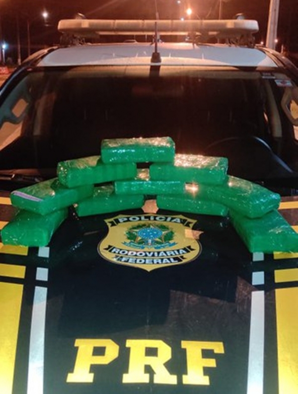 PRF apreende 10kg de cocaína na BR-010