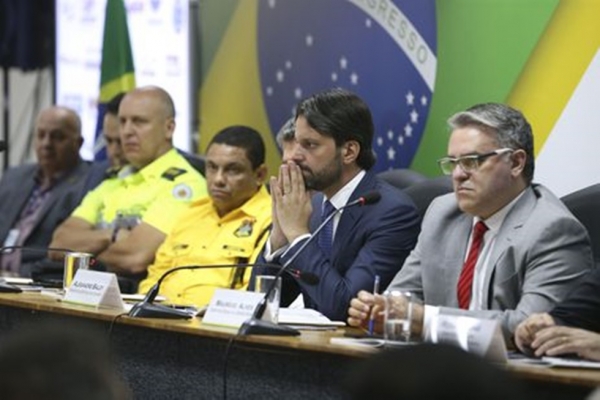 Governo quer reduzir mortes no trânsito pela metade em 10 anos