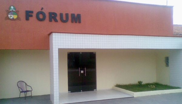 Queima de equipamentos causa suspensão de expediente no Fórum de Itinga