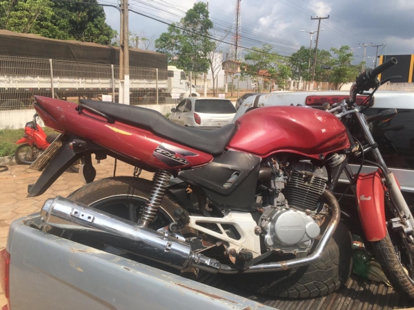 Equipe do Serviço de Inteligência do 26º BPM de Açailândia Recupera Motocicleta que havia sido furtada na Rua Ceará.