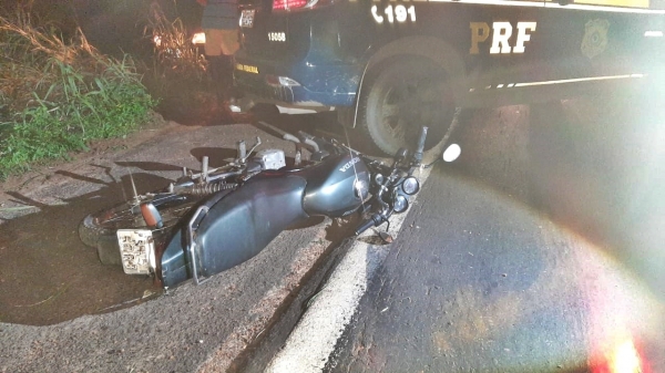 Maranhão BR-316 - Motocicleta colite com caminhão e condutor  de 53 anos  morre no local