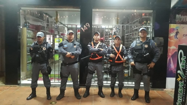 AÇAILÂNDIA – Polícia Militar intensifica ações do policiamento a “pé” pelo centro da cidade  