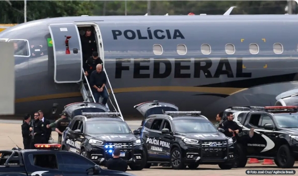 IRMÃOS BRAZÃO E DELEGADO RIVALDO SEGUEM PARA PRESÍDIO FEDERAL