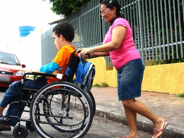 Deficientes terão serviço de transporte gratuito no Maranhão