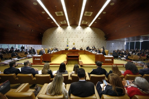 Maioria do STF decide que homofobia é crime