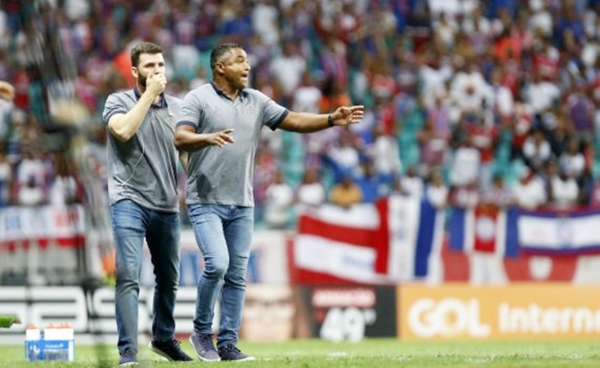 Sul-americana: Bahia bate Nacional (PAR) e dá fôlego a Roger Machado