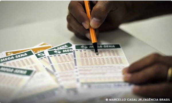 MEGA-SENA NÃO TEM GANHADOR E PRÊMIO VAI A R$ 55 MILHÕES