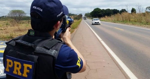 PRF determina suspensão e recolhimento de radares móveis