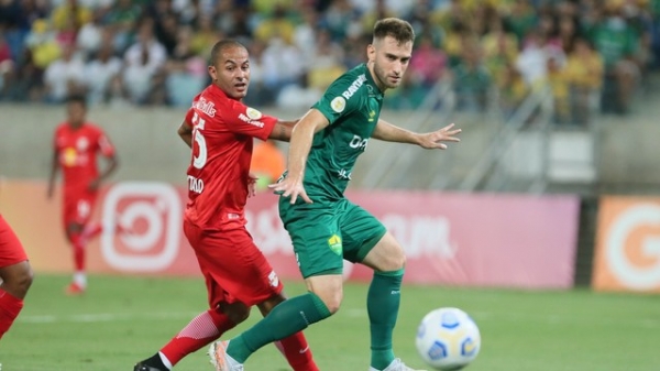 Cuiabá vence com gol nos acréscimos e quebra série invicta de oito jogos do Bragantino