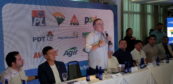  Roberto Rocha reúne lideranças partidárias em torno do projeto de reeleição para senador