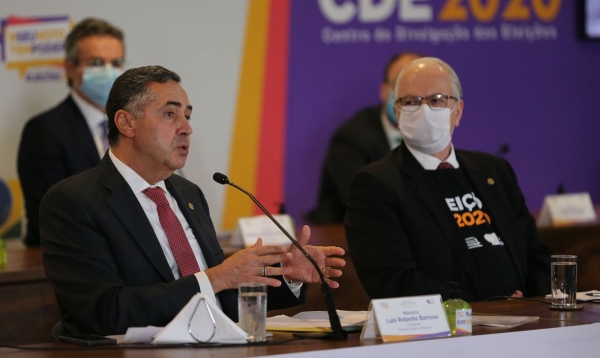 TSE finaliza totalização dos votos com três horas de atraso