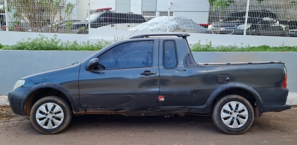 Polícia Rodoviária apreende pick-up roubada na BR-226 no MA