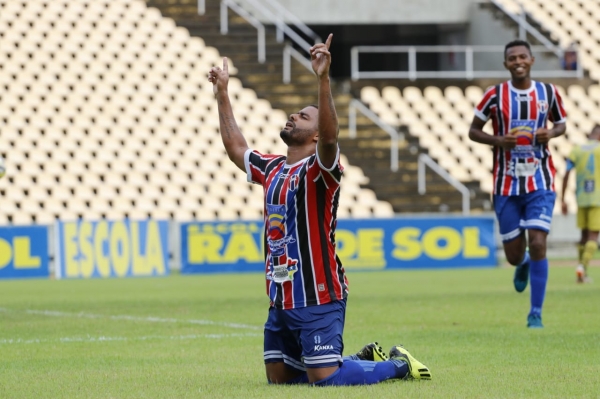 No Castelão, Maranhão goleia Santa Quitéria pelo Estadual