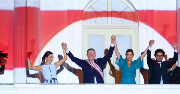 Carlos Brandão toma posse como governador do Maranhão