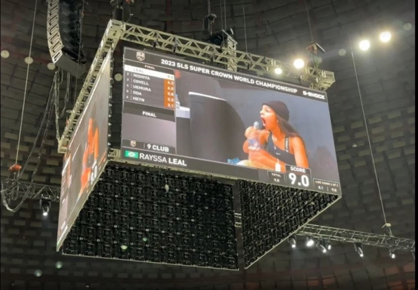 RAYSSA LEAL É CAMPEÃ DA SLS COM MAIOR NOTA DA CARREIRA; VEJA MANOBRA