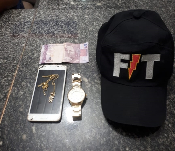 AÇAILÂNDIA URGENTE – Homem é preso após roubo na Praça da Bíblia 