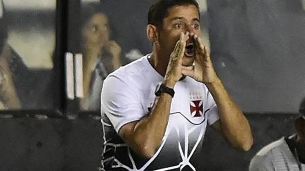Vasco e Ceará ficam no empate em São Januário