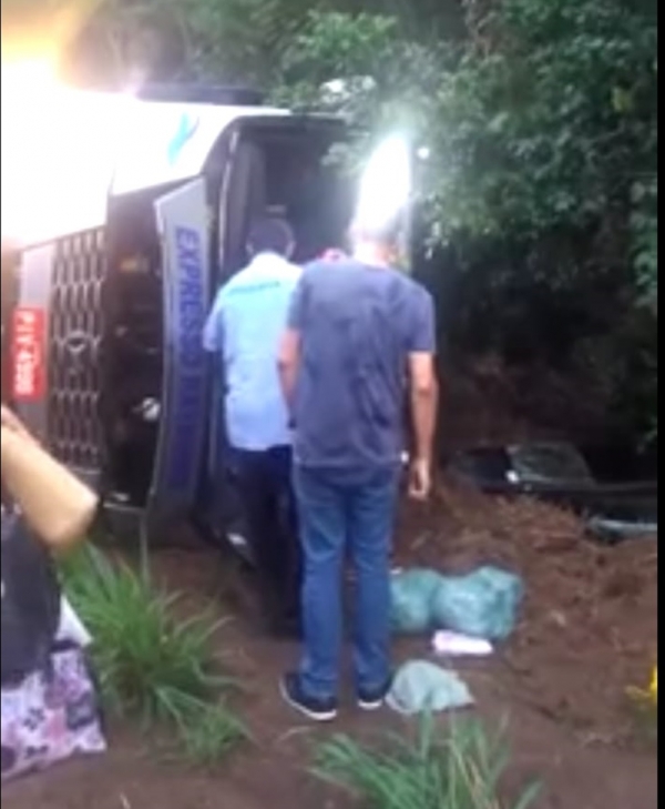 Dois acidentes no mesmo local na BR 316 deixa uma pessoa morta e vários feridos no Maranhão