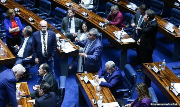 SENADO APROVA PEC SOBRE CRIMINALIZAÇÃO DA POSSE DE DROGAS