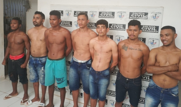 AÇAILÂNDIA URGENTE – Polícia Militar prende 7 homens em festa com drogas e arma na Vila Capelloza.