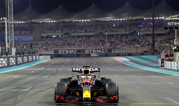 Fórmula 1 planeja “mudança de foco para energia elétrica”