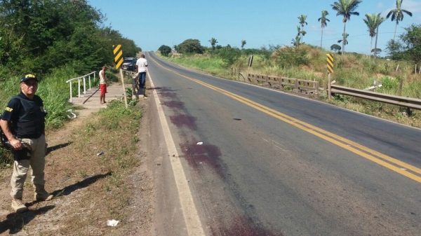 Uma pessoa morre e duas ficam feridas após colisão frontal na BR-135