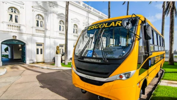 17 municípios são beneficiados com novos ônibus escolares