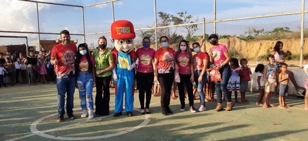 AÇAILÂNDIA: CENTRO EMPRESARIAL REALIZA DOAÇÃO DE BRINQUEDOS A CRIANÇAS CARENTES NO JARDIM AULIDIA