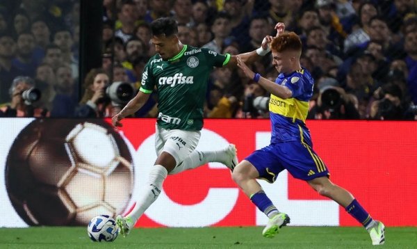 PALMEIRAS SEGURA O BOCA NA BOMBONERA E ABRE SEMIFINAL COM EMPATE
