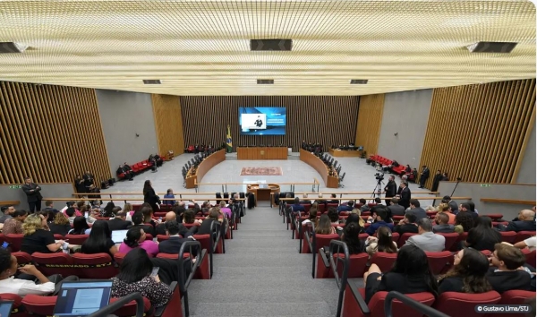 STJ DECIDE QUE ROBINHO DEVE CUMPRIR PENA POR ESTUPRO NO BRASIL