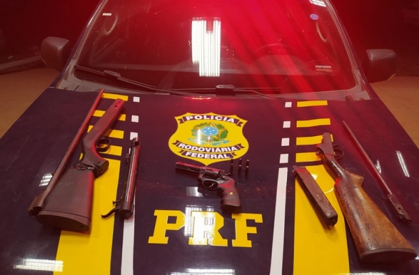 Açailândia/MA: PRF apreende armas de fogo em ônibus na BR-222