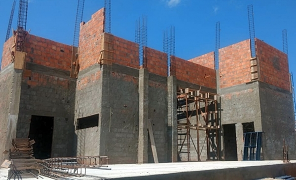 Prefeitura acelera construção do primeiro Teatro Municipal de Açailândia