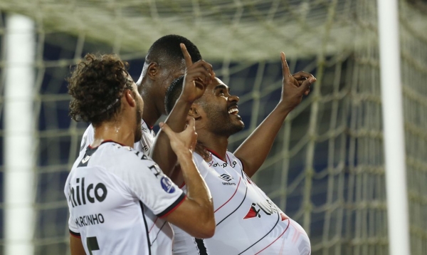 Sul-Americana: jogando na Colômbia, Athletico-PR vence América de Cali