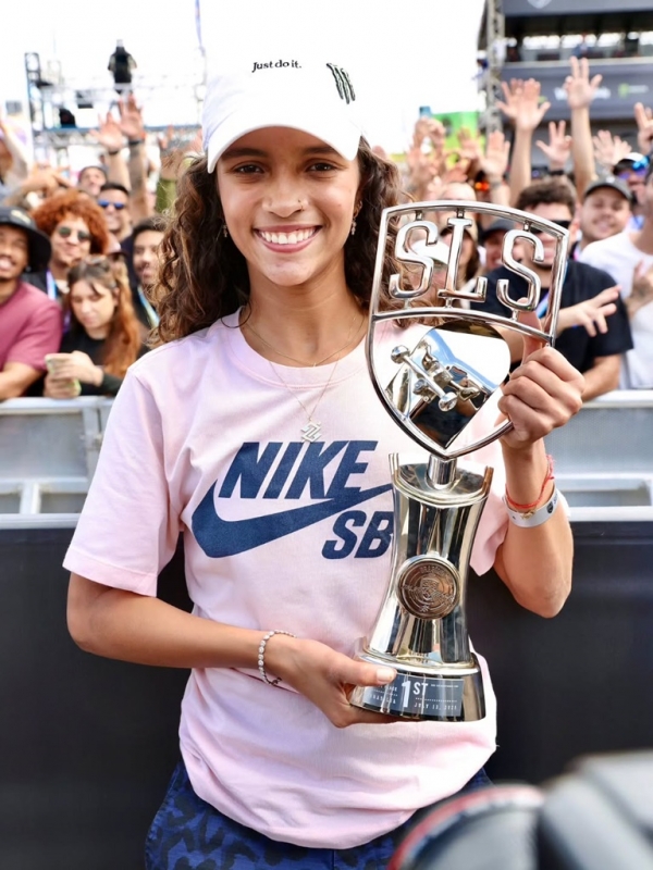 CAMPEÃ! RAYSSA LEAL BRILHA E VENCE ETAPA DA SLS EM BRASÍLIA
