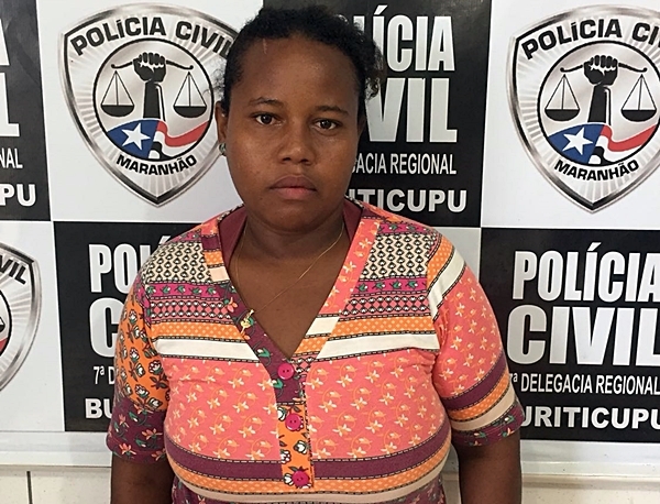 Mulher é presa ao tentar entrar com droga na Delegacia de Polícia de Buriticupu