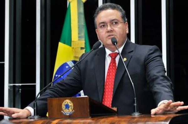 Assaltantes tocam o terror na casa do senador Roberto Rocha fazendo a família de reféns em São Luis