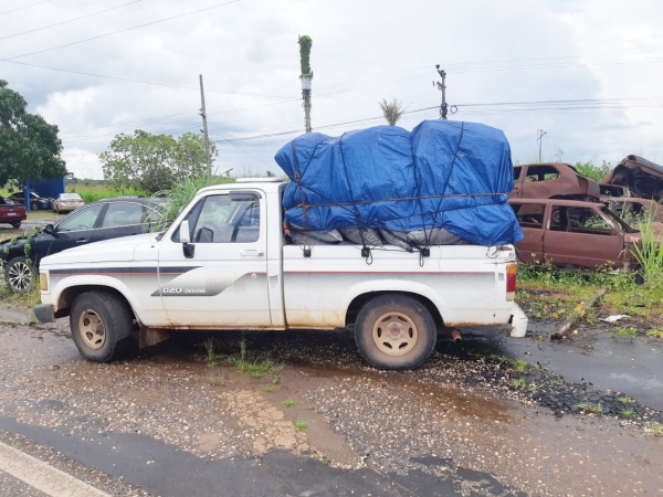 MARANHÃO - PRF apreende carregamento irregular de carvão vegetal nativo na BR 010