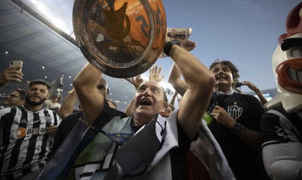 Coluna – Palmeiras e Atlético-MG saem na frente da concorrência