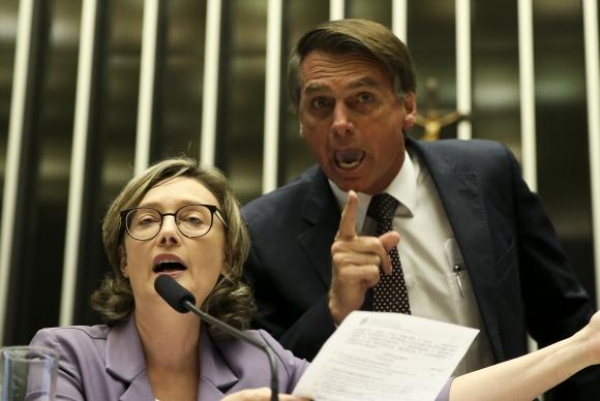 STJ confirma condenação de Bolsonaro por danos morais a Maria do Rosário