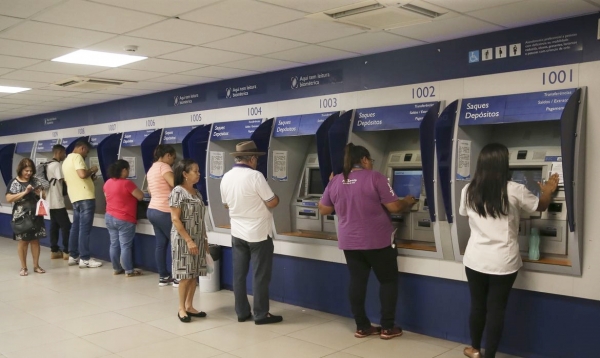 Caixa inicia hoje pagamento do PIS para nascidos em março e abril