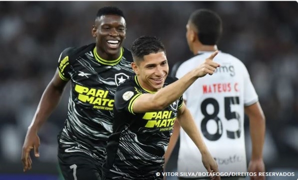 BOTA SUPERA O VASCO E AMPLIA A VANTAGEM NA LIDERANÇA DO BRASILEIRO