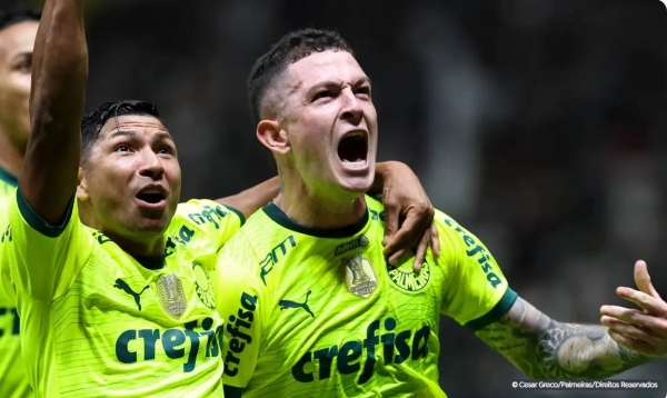 PALMEIRAS GOLEIA ATLÉTICO-MG E COLA NO G-4 EM JOGO COM EXPULSÃO DE HULK