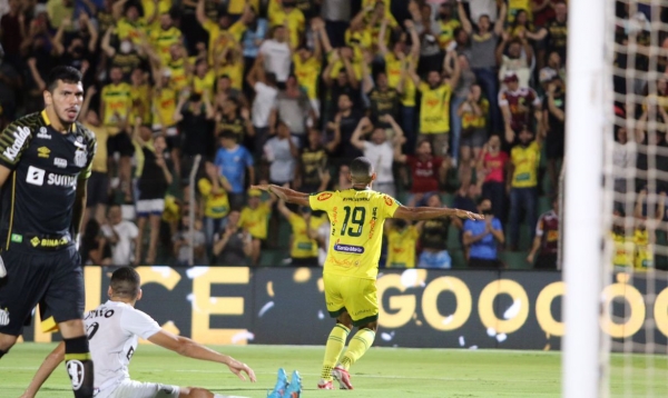 Paulistão: Mirassol vence e deixa Santos sob pressão para clássico