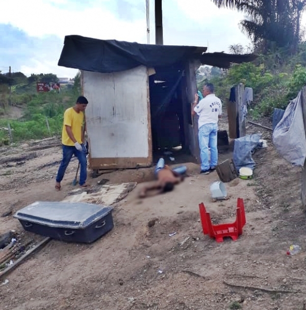 AÇAILÂNDIA URGENTE  - Corpo De Um Homem É Encontrado As Margens Da BR 010 