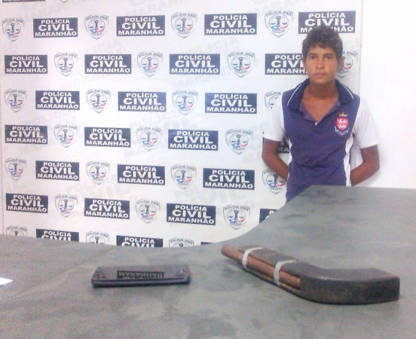 AÇAILÂNDIA - Jovem é preso após assaltar estudante usando arma de fabricação caseira